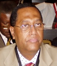 Ministro da Educação : Sr. António Burity da silva Neto