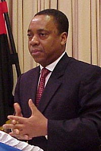 Ministro Adjunto do Primeiro - Ministro : Sr. Aguinaldo Jaime